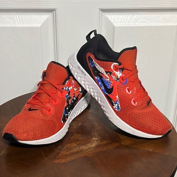 🔥🔥 Nike Legend React Running Training Shoes Women Sz 8.5 - EXCELLENT Condition - Picture 1 of 10